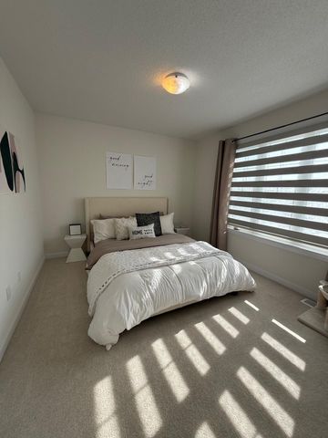 For Lease - 41 Golf Links Drive, Loyalist, Ontario - Photo 2