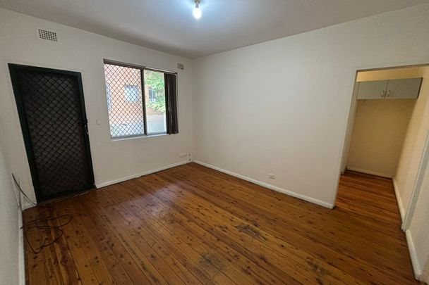 View Wednesday at 2.30pm - 2.45pm - Photo 1