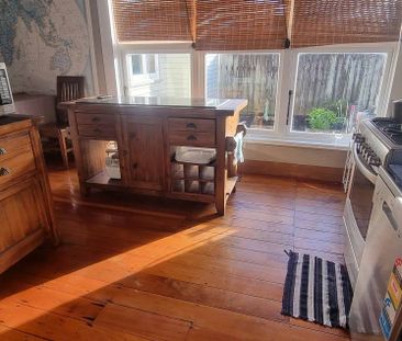 Warm & Sunny 3-Bedroom Home – Waterloo - Photo 4