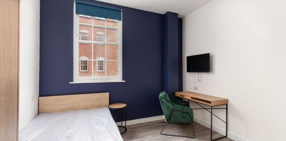 2 bedroom flat to rent - Photo 2