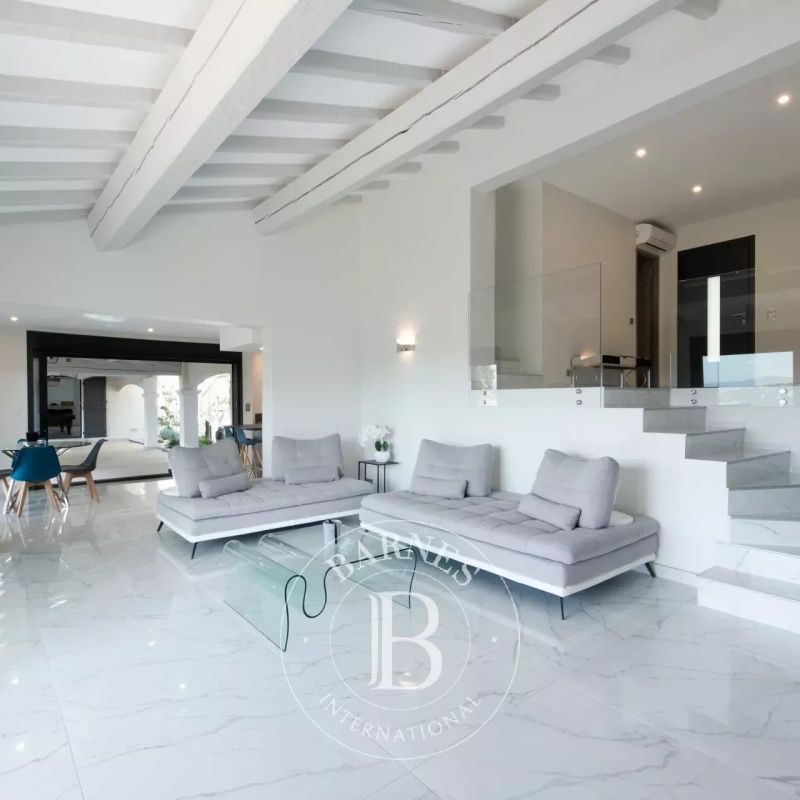 LOCATION SAISONNIÈRE - SAINTE-MAXIME - VILLA MODERNE VUE GOLF - 4 CHAMBRES - Photo 1