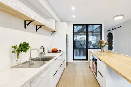 South Melbourne - Photo 5