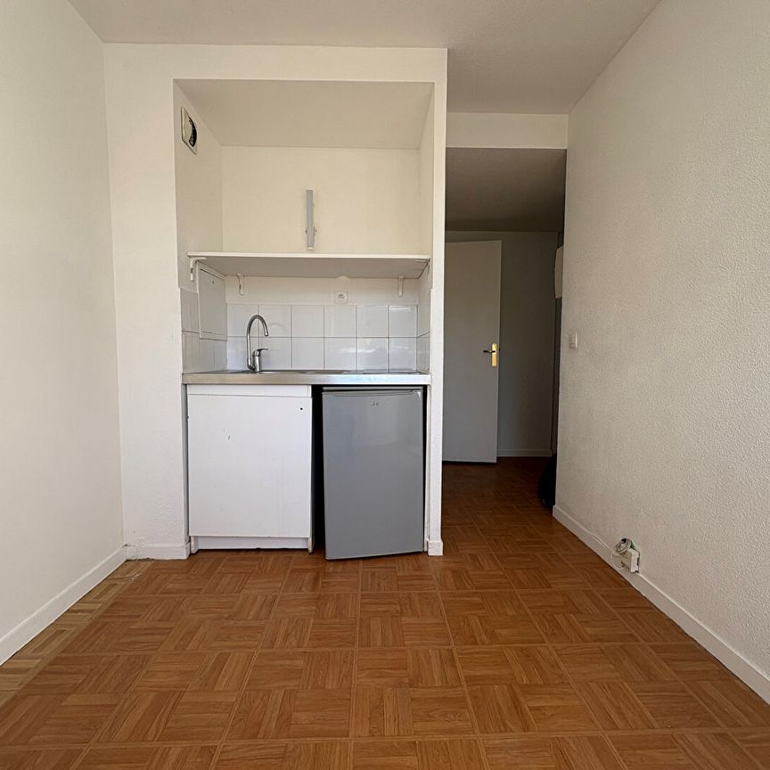 Appartement – Bourg La Reine – 1 pièce – 10m - Photo 1