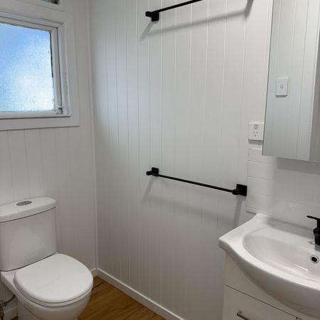 Perfectly Positioned Studio Flat - Photo 3