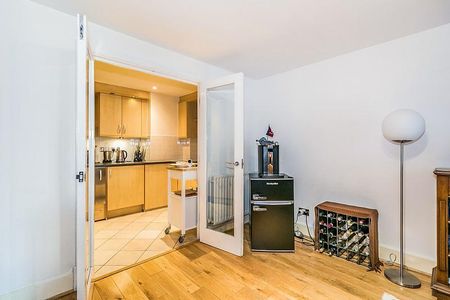 3 bedroom flat to rent - Photo 5