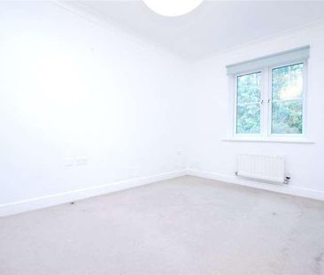 London Road, Guildford, Surrey, GU1 - Photo 2