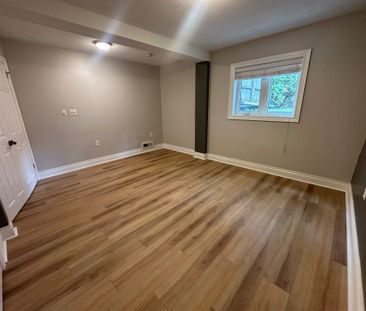 For Lease - 206B Palace Street, Whitby, Ontario - Photo 4