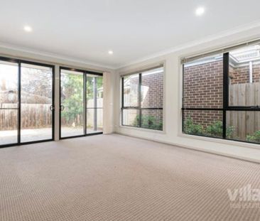 Yarraville - Photo 1