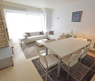 Gemeubeld appartement met zijdelings zeezicht nabij het Driehoeksplein - Foto 3