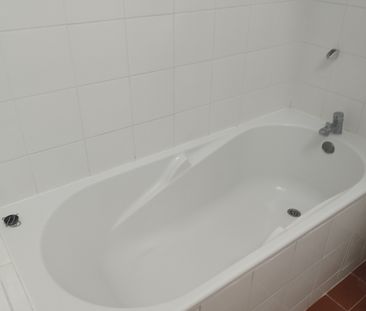 Location Appartement 3 pièces 58m² CARCASSONNE 11000 - Photo 4