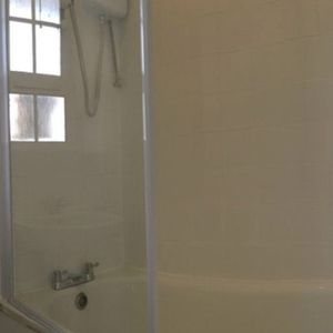 Room in a Shared Flat, Shadwell, E1W - Photo 3