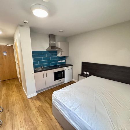 Studio to rent - Photo 4