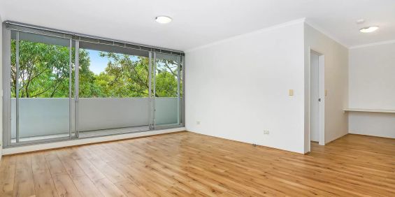 MGM MARTIN – TWO BEDROOM APARTMENT - Photo 3