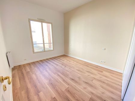 Location Appartement 4 pièces 94m² - Photo 3