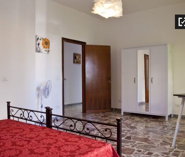 rome, Lazio 00166 - Photo 5