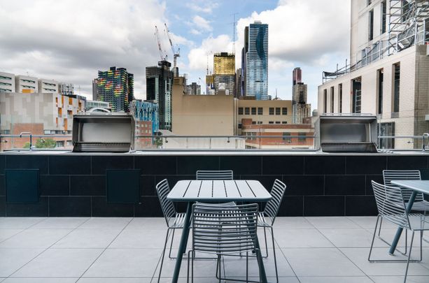 Melbourne | 2 Bed Apartment With Terrace for Students – Lower - Photo 1