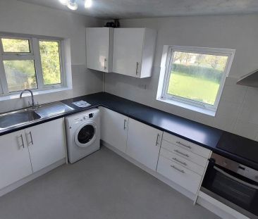 Whitesmead Road, Stevenage - Photo 6