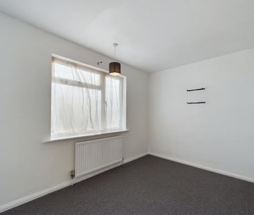 2 bedroom semi-detached house to rent - Photo 4