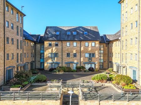 Estuary House, Port Marine, Portishead, North Somerset - Photo 4