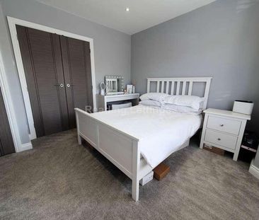 Meadow Road, Earley, RG6 - Photo 1
