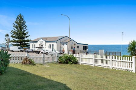 Beachside Simplicity - Photo 5