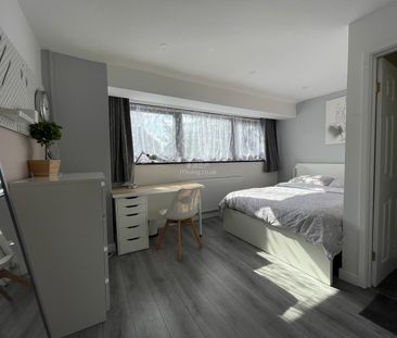 Room in a Shared House, Brill Close, CV4 - Photo 5