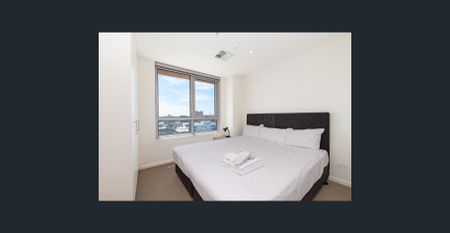 Stylish Urban Living Near Light Square - Photo 3