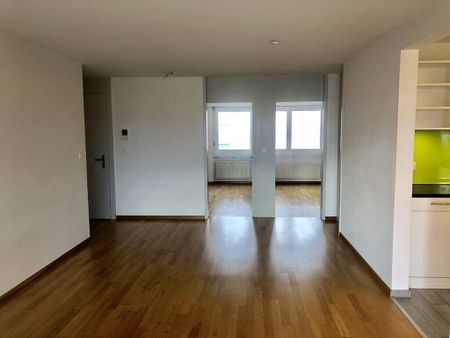 Trendy apartment with views of the Alps - Photo 3