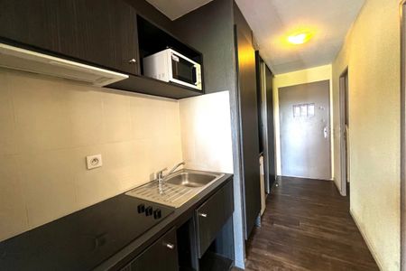 Studio meublé avec terrasse à la campagne en résidence - Photo 3