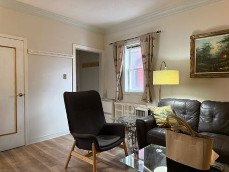 For Lease - 366 Lippincott Street Unit# 3, Toronto, Ontario - Photo 4