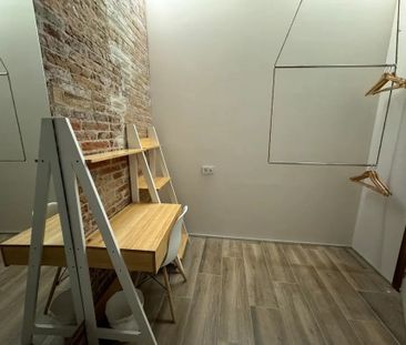 Travessera de Gràcia, Barcelona, Catalonia 08024 - Photo 2