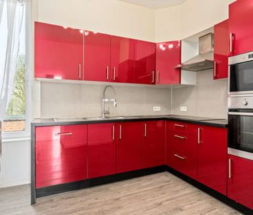 Appartement te huur in Roeselare voor € 875 met 3 slaapkamers - Photo 2