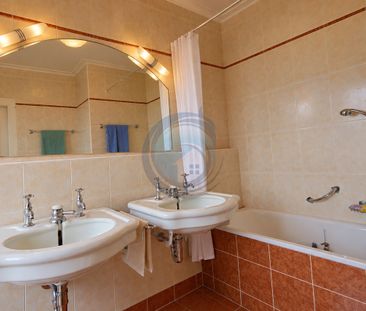 SPACIEUX APPARTEMENT DE 4,5 PIÈCES AVEC VUE PANORAMIQUE SUR LE LAC - Foto 6