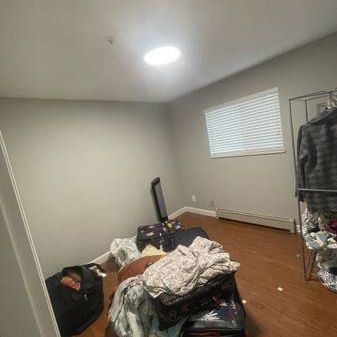 1 Bedroom 1 Bathroom basement - Photo 1