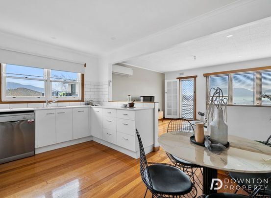 64 ashbourne grove, west moonah tas 7009 - Photo 1