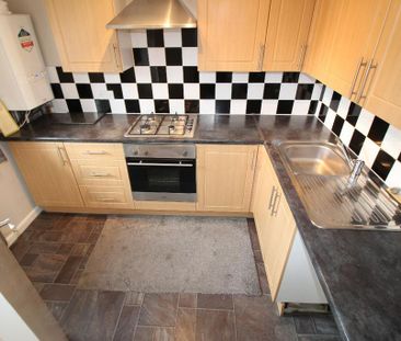 2 bedroom apartment to rent - Photo 4