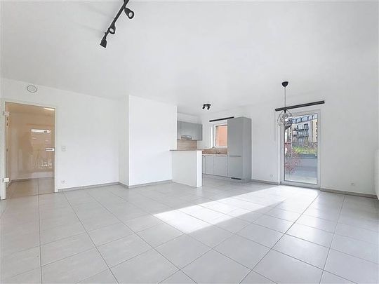 Appartement te huur - Photo 1