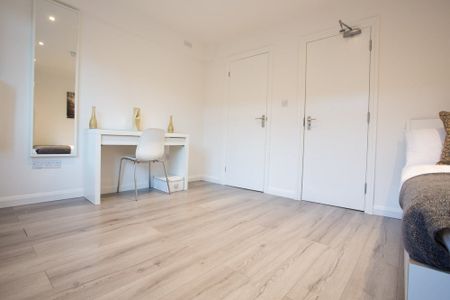 2 Bed Flat, Newington Butts, SE11 - Photo 3