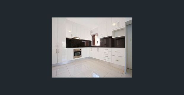 Spacious Unit In Fantastic Location - Photo 1