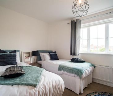 2 bedroom terraced house to rent - Photo 4