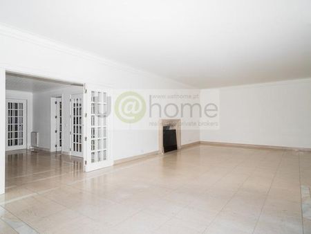 Apartamento T4 - Photo 2