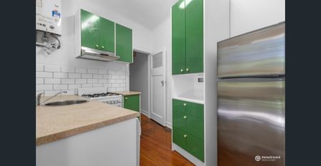 Ground-Floor Charming one bedroom In Leafy Prahran Pocket - Photo 5