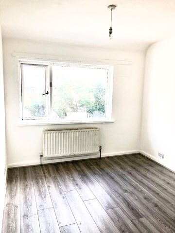 3 Bed Terraced House, Quorn Grove, B24 - Photo 2