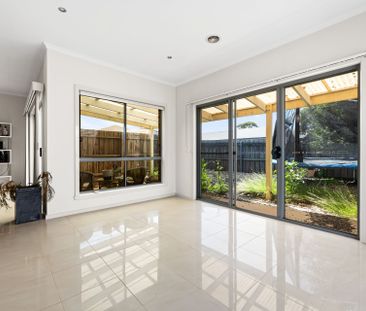 2/9 Montana Drive, Werribee - Photo 2