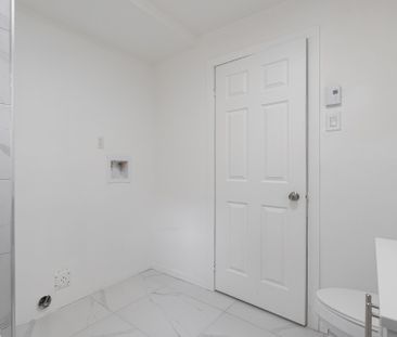 9161 Rue Bayne, #A - Photo 6