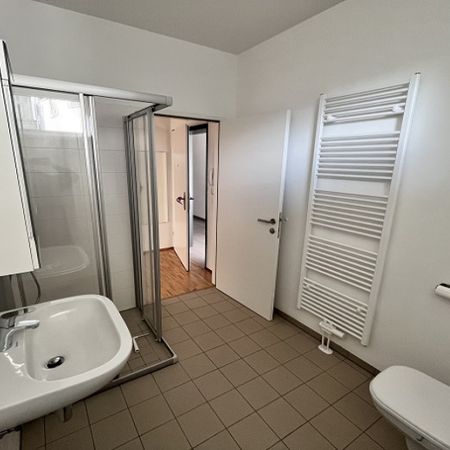 Graz- Geidorf: Ideal für Studenten und Stadtliebhaber!2-Zimmer-Wohnung - Photo 4