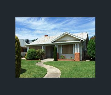 CHARM & CHARACTER - Photo 2