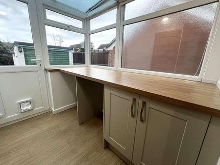 Kingsdown Crescent, Dawlish, EX7 - Photo 3