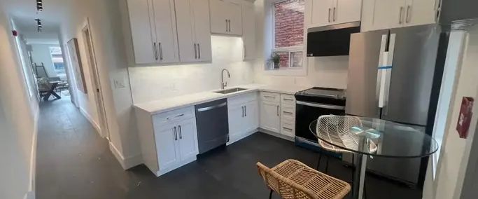 307 1/2 Barton Street East, Hamilton, Ontario, Canada, L8L 2X4 | 307 Barton Street East, Hamilton - Photo 1