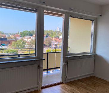 Östra Järnvägsgatan 14 B - Photo 3